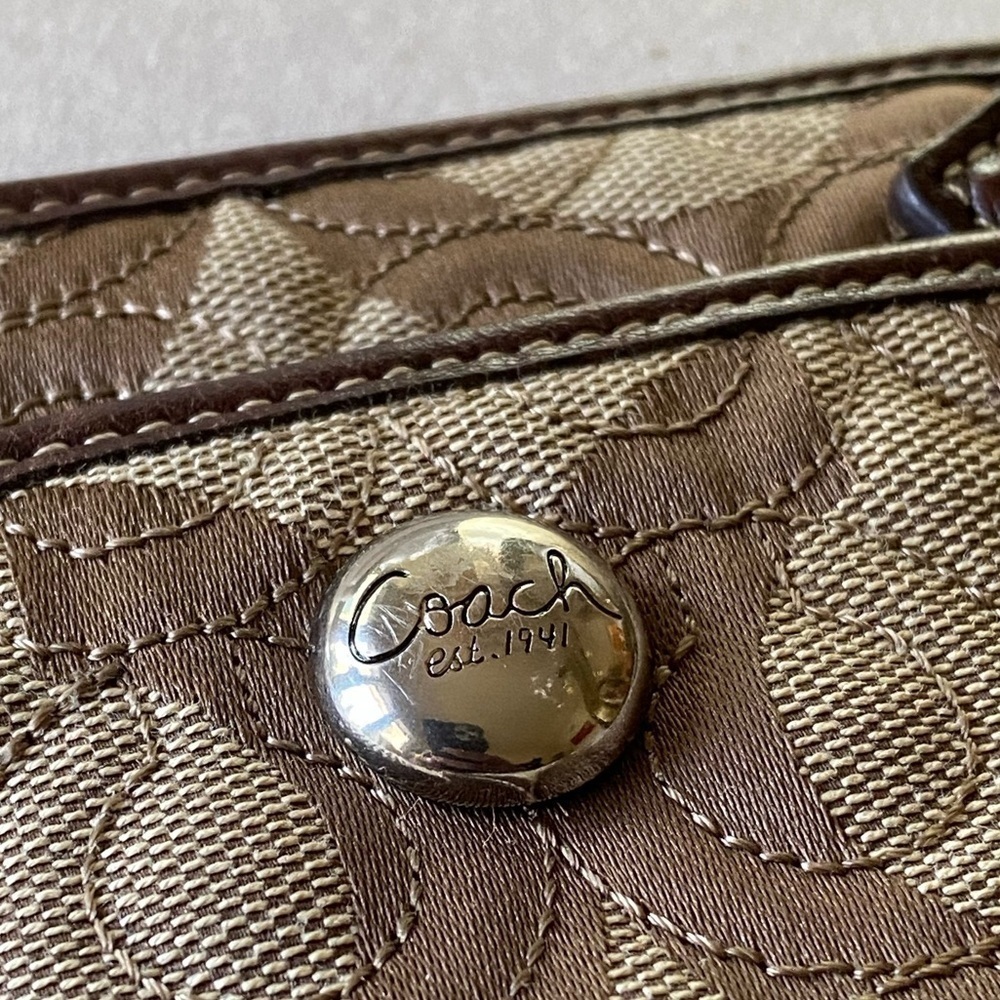 COACH GRAMERCY LOGO Crossbody Adjustable Shoulder Bag 8.5…COACH Under $100 - Picture 14 of 16